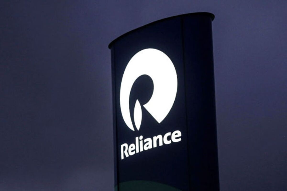 Reliance Resumes Russian Oil Imports to Feed Jamnagar Refinery